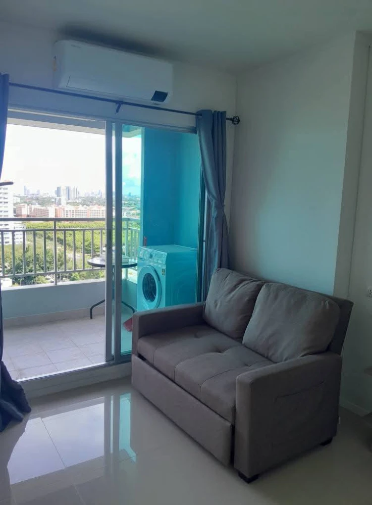 For rent: Lumpini Parkbeach Jomtien, sea and pool view, 12th floor, fully furnished, complete with appliances, great common areas.