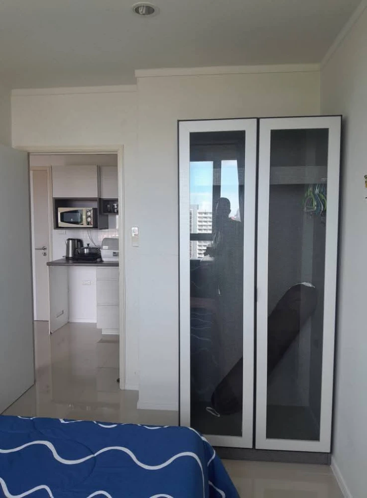 For rent: Lumpini Parkbeach Jomtien, sea and pool view, 12th floor, fully furnished, complete with appliances, great common areas.
