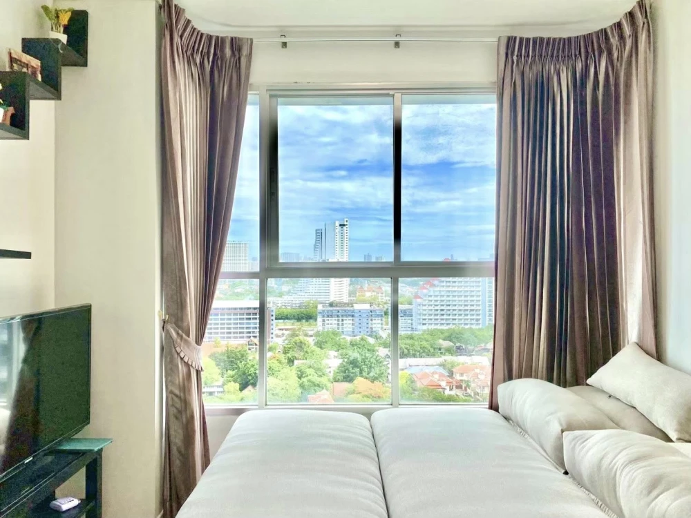 For rent: Lumpini Parkbeach Jomtien, spacious room with plenty of usable space, complete amenities, beautiful view, don't miss it!