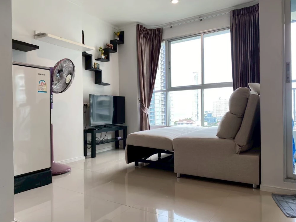 For rent: Lumpini Parkbeach Jomtien, spacious room with plenty of usable space, complete amenities, beautiful view, don't miss it!