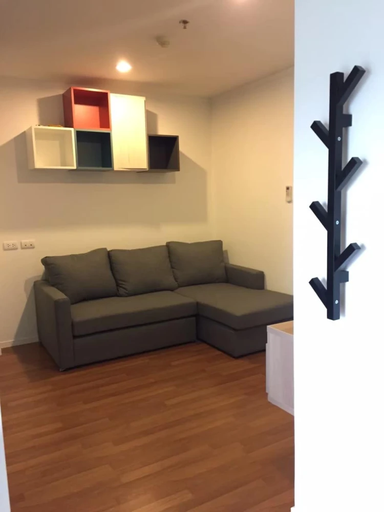 For rent Lumpini Place Borom Ratchachonni–Pinklao 1 bedroom 1 bathroom, fully furnished, at a great price, don't miss it.