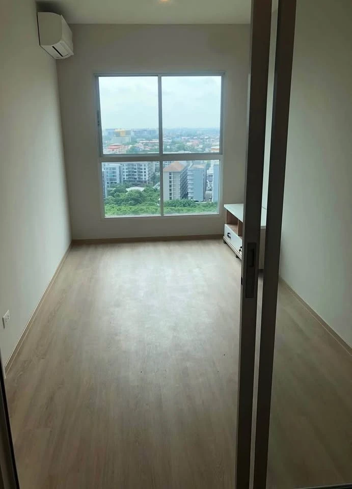 For rent: Lumpini Place Chaengwatthana-Pakkret Station, 17th floor, nice view, nice to live in, book now.