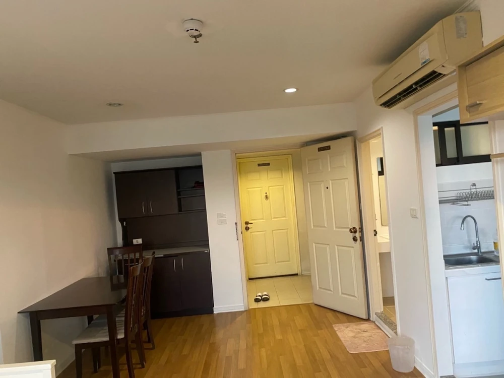 For rent: Lumpini Place Phahol-Sapankhwai, 15th floor, fully furnished, ready to move in, reserve now.