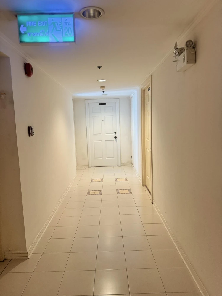 For rent: Lumpini Place Pinklao 2, spacious room, ready to move in, facilities included, book now before you miss out!!