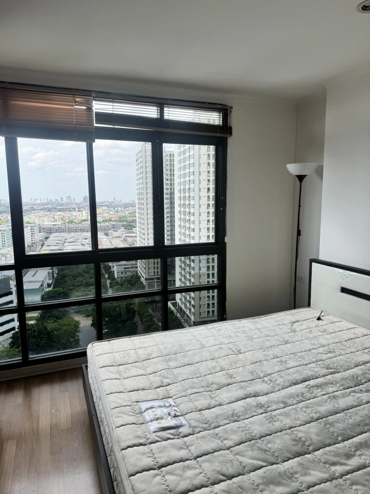 For rent: Lumpini Place Pinklao 2, spacious room, ready to move in, facilities included, book now before you miss out!!