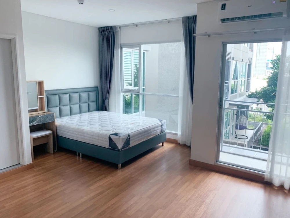 For rent: Lumpini Place Rama 3-Riverine, ready to move in, fully furnished, good price, hard to find, reserve now!