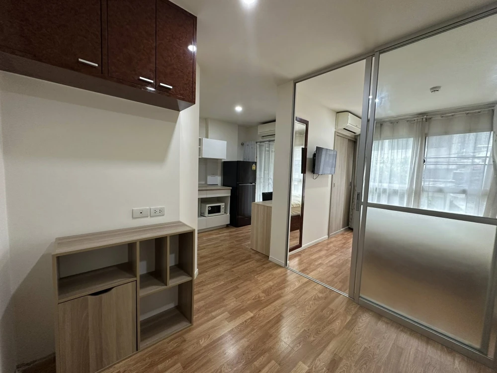 For rent Lumpini Place Rama 4-Ratchada 1 bedroom 1 bathroom, good location, fully furnished, hurry and book now.