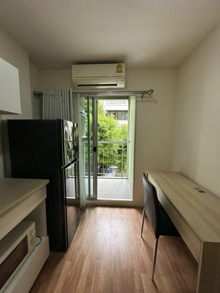 For rent Lumpini Place Rama 4-Ratchada 1 bedroom 1 bathroom, good location, fully furnished, hurry and book now.