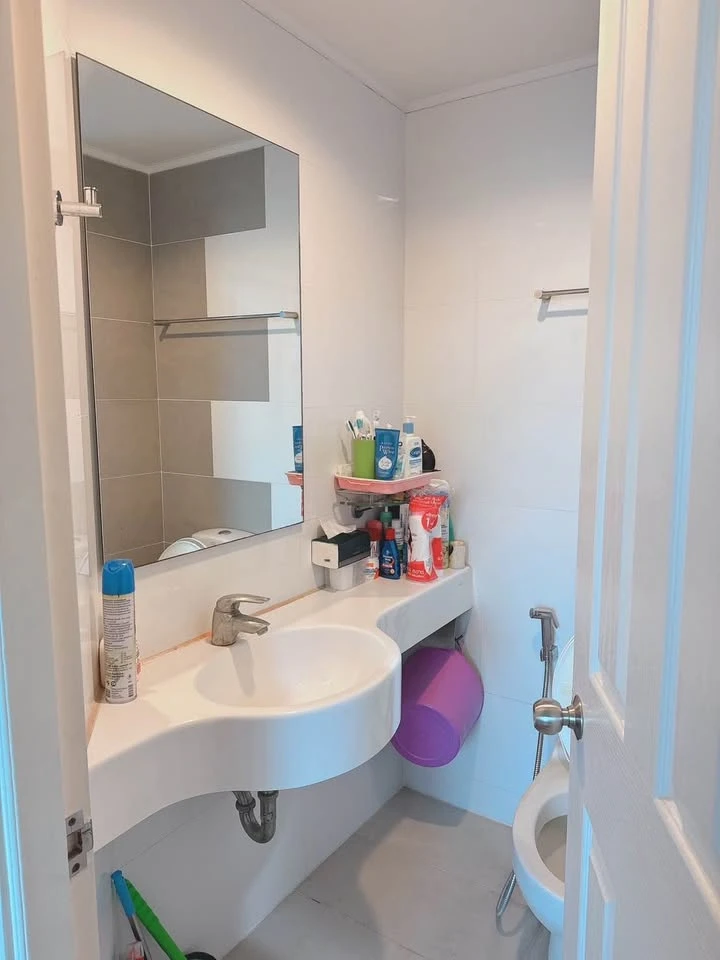 ให้เช่า Lumpini Place Rama 4–Kluaynamthai ห้องพร้อมเข้าอยู่ เฟอร์พร้อม หิ้วกระเป๋ามาได้เลย