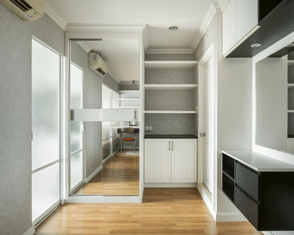 For rent: Lumpini Place Rama 9–Ratchada, 1 bedroom, 1 bathroom, minimalist style decoration, good location, hurry and reserve now!