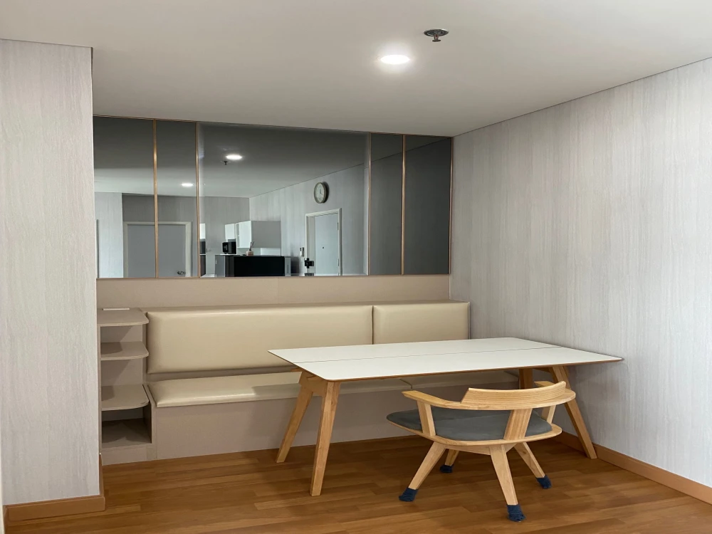 For rent: Lumpini Place Ratchada-Sathu, 22nd floor, fully furnished, very livable. Book now! (Quickly!)