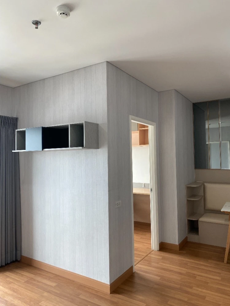 For rent: Lumpini Place Ratchada-Sathu, 22nd floor, fully furnished, very livable. Book now! (Quickly!)