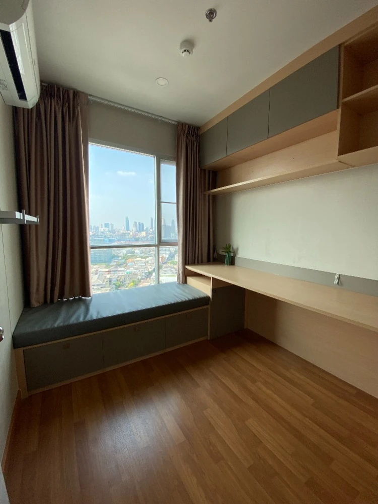 For rent: Lumpini Place Ratchada-Sathu, 22nd floor, fully furnished, very livable. Book now! (Quickly!)