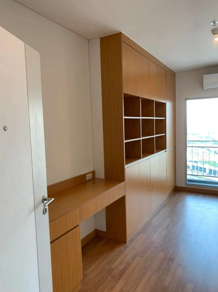 ให้เช่า Lumpini Place Ratchada-Sathu ชั้น 28 ห้องแต่งครบ น่าอยู่ จองเลย ด่วนๆ