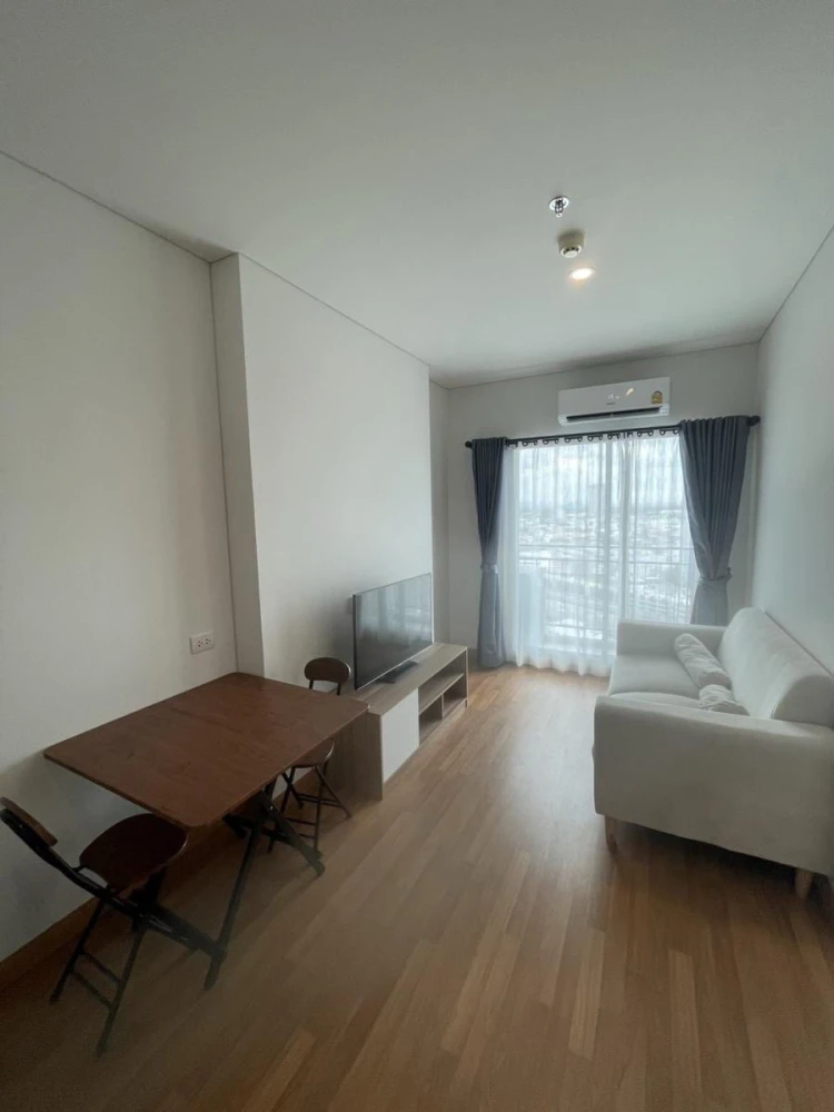 For rent: Lumpini Place Ratchada-Sathu, ready to move in, 26th floor, city view, great price, you definitely can't miss it.