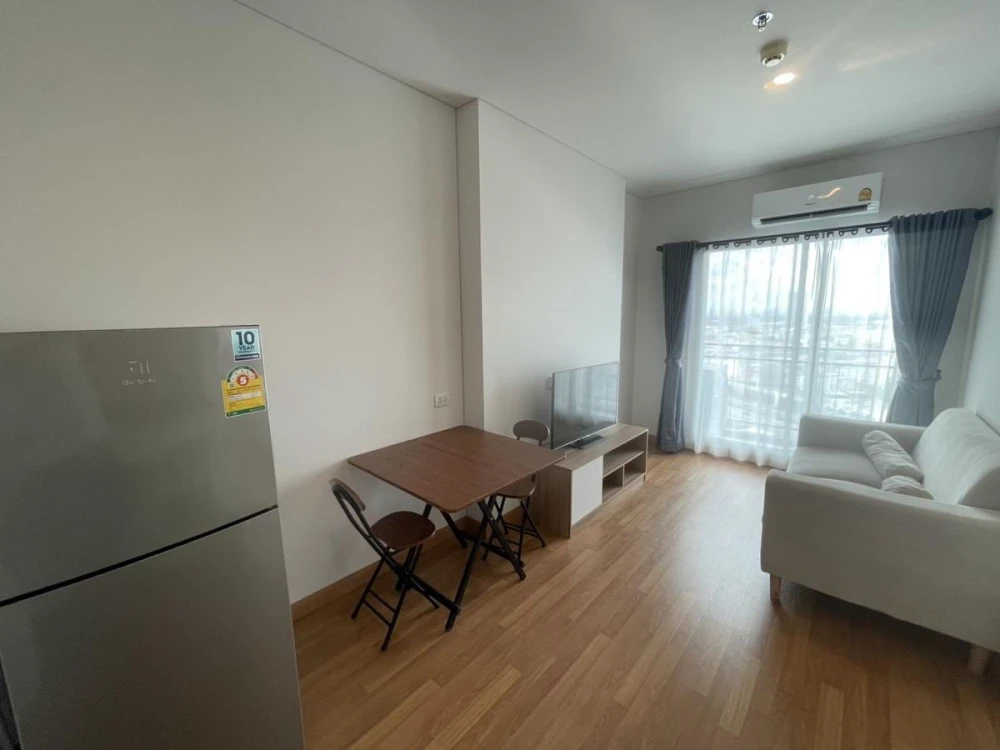 For rent: Lumpini Place Ratchada-Sathu, ready to move in, 26th floor, city view, great price, you definitely can't miss it.