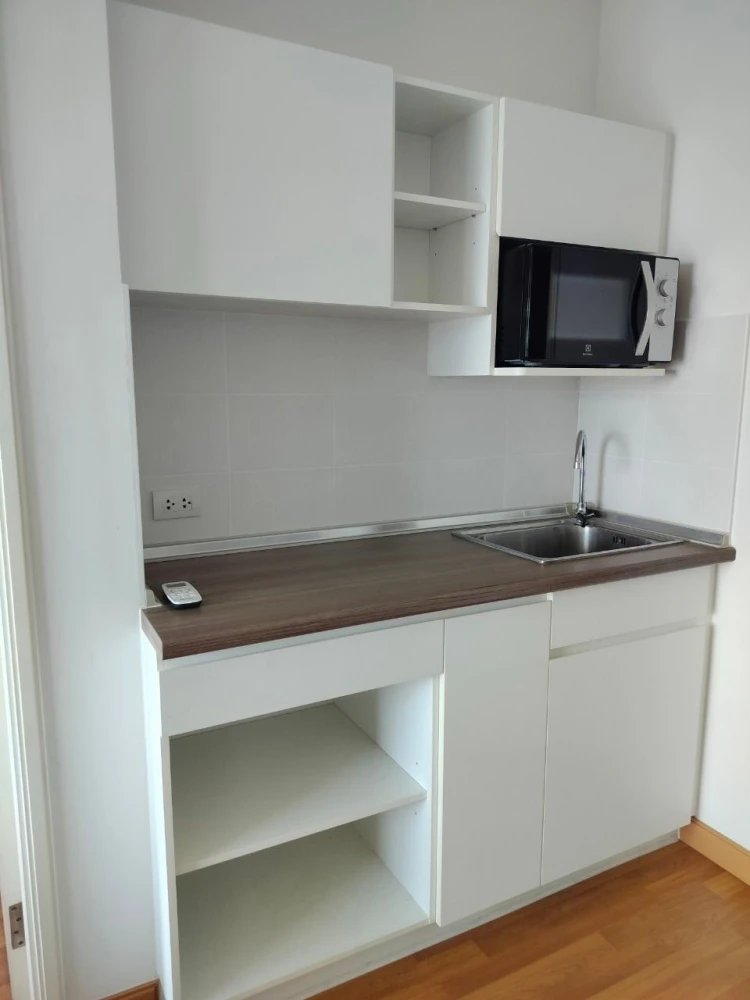 For rent: Lumpini Place Ratchada-Sathu, ready to move in, 26th floor, city view, great price, you definitely can't miss it.