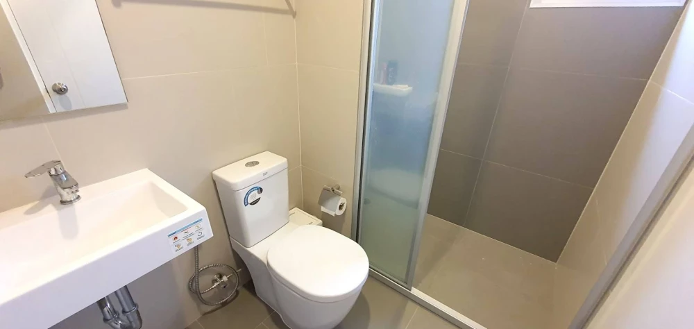 Studio apartment for rent at Lumpini Place Ratchada-Sathu. Fully furnished. Just bring your bags and move in!
