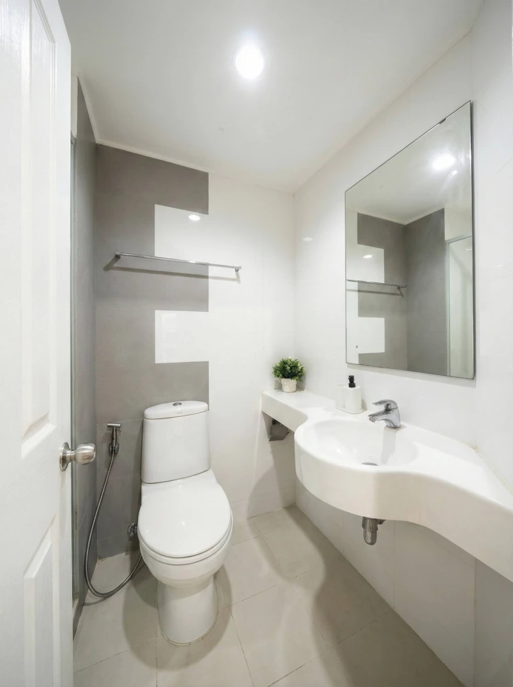 For rent: Lumpini Place Ratchayothin, high floor unit, very livable, fully furnished. Just bring your belongings and move in!