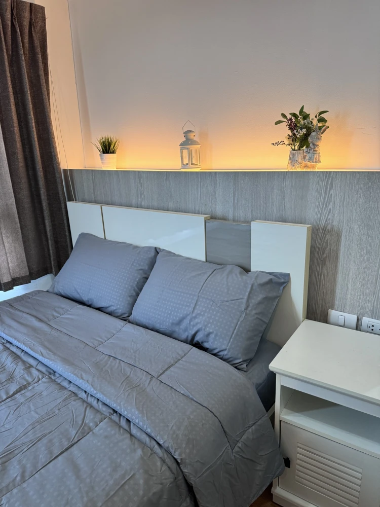 For rent: Lumpini Place Srinakarin-Huamak Station, 19th floor. Beautiful and comfortable room, fully furnished.