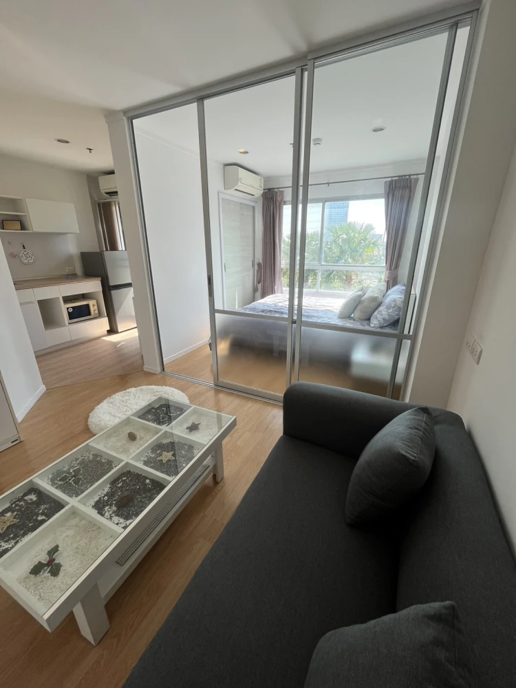 For rent: Lumpini Place Srinakarin-Huamak Station, studio room, good location, convenient transportation, beautiful view, no blocking, reserve now.