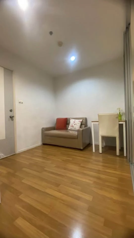For rent: Lumpini Place Suksawat - Rama 2, 1 bedroom, 1 bathroom, fully furnished, great location, not hot, don't miss out!