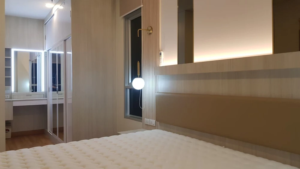 For rent: Lumpini Place Taopoon - Interchange, 25th floor. Nice, fully furnished unit. Book now!