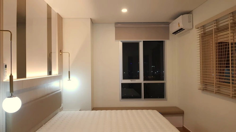 For rent: Lumpini Place Taopoon - Interchange, 25th floor. Nice, fully furnished unit. Book now!