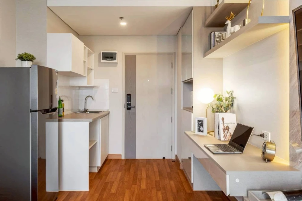 For rent: Lumpini Place Taopoon Interchange, fully furnished unit with complete amenities. Great value! Book now, don't miss out!