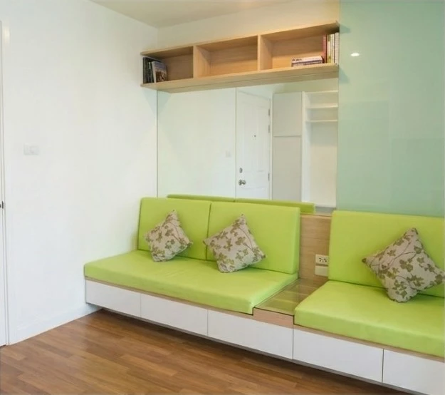 For rent: Lumpini Place Ratchayothin. Fully furnished with built-in furniture. Excellent condition. Every space is utilized efficiently. Book now!