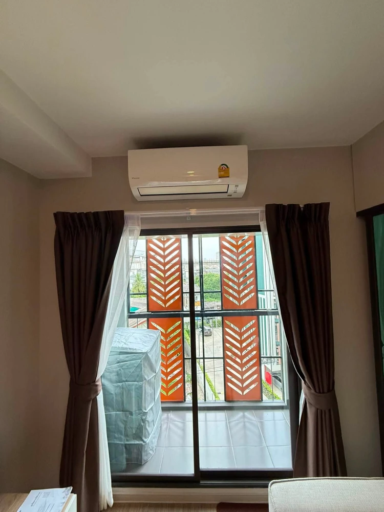 For rent: Lumpini Selected Charan 65 - Sirindhorn Station, 1 bedroom, 1 bathroom. Great location, convenient transportation. Don't miss out!