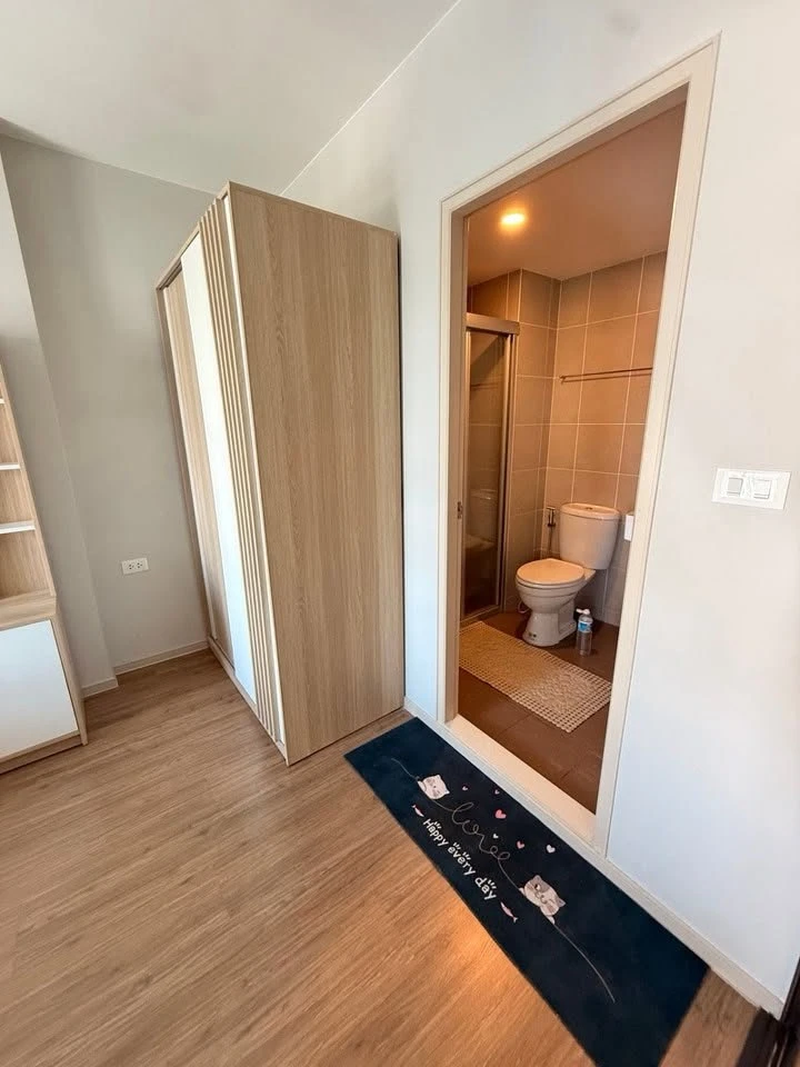 For rent: Lumpini Selected Charan 65 - Sirindhorn Station. Nice room, fully furnished with appliances. Book now, don't wait!