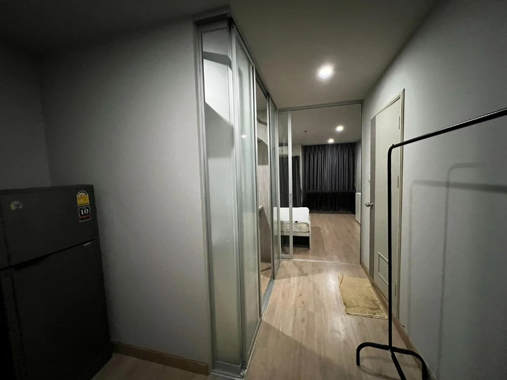 For rent: Lumpini Selected Sutthisan-Saphankwai, 17th floor, nice view room, fully furnished, ready to move in, book now.