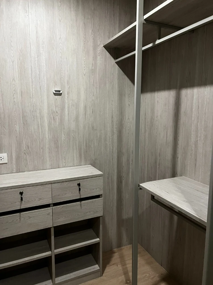 For rent: Lumpini Selected Sutthisan-Saphankwai, 17th floor, nice view room, fully furnished, ready to move in, book now.