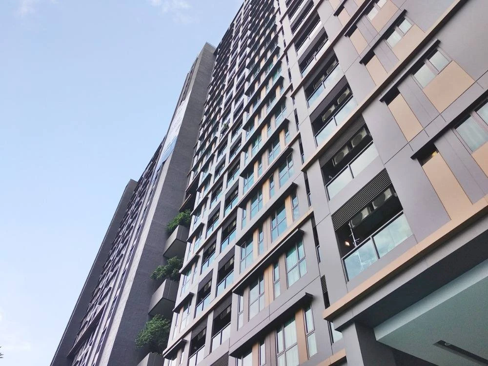 ให้เช่า Lumpini Suite Dindaeng-Ratchaprarop พร้อมเข้าอยู่ 1 ห้องนอน 1 ห้องรับแขก 1 ห้องน้ำ ตกแต่งอย่างดี จองเลย