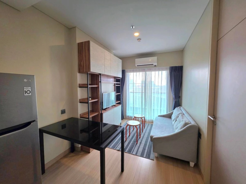 ให้เช่า Lumpini Suite Dindaeng-Ratchaprarop พร้อมเข้าอยู่ 1 ห้องนอน 1 ห้องรับแขก 1 ห้องน้ำ ตกแต่งอย่างดี จองเลย