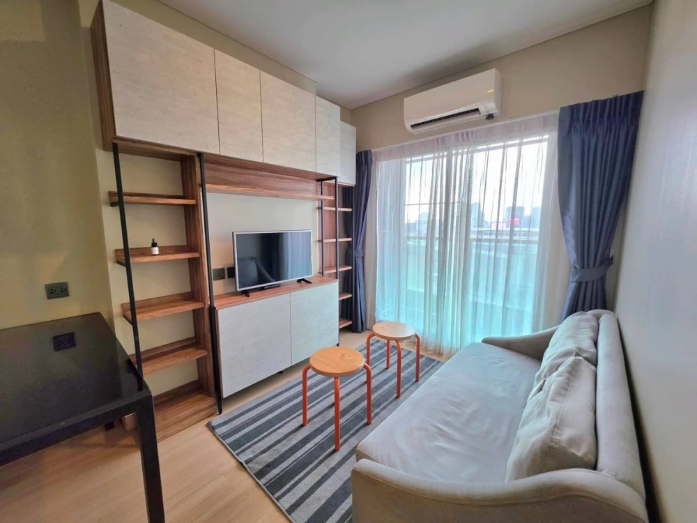 ให้เช่า Lumpini Suite Dindaeng-Ratchaprarop พร้อมเข้าอยู่ 1 ห้องนอน 1 ห้องรับแขก 1 ห้องน้ำ ตกแต่งอย่างดี จองเลย
