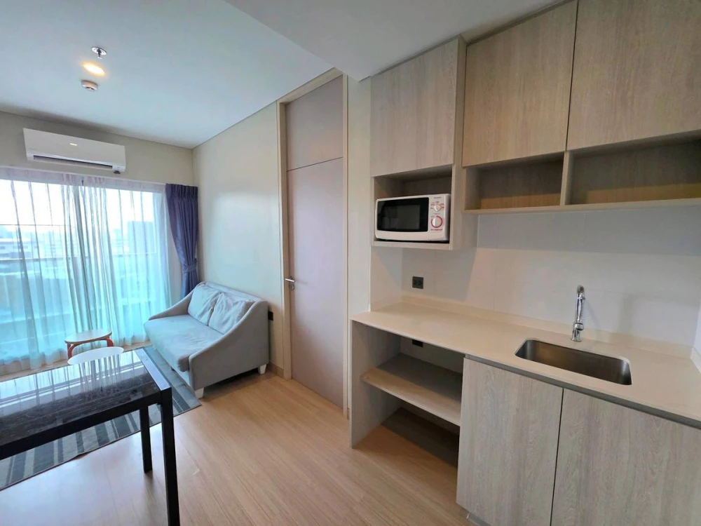 ให้เช่า Lumpini Suite Dindaeng-Ratchaprarop พร้อมเข้าอยู่ 1 ห้องนอน 1 ห้องรับแขก 1 ห้องน้ำ ตกแต่งอย่างดี จองเลย