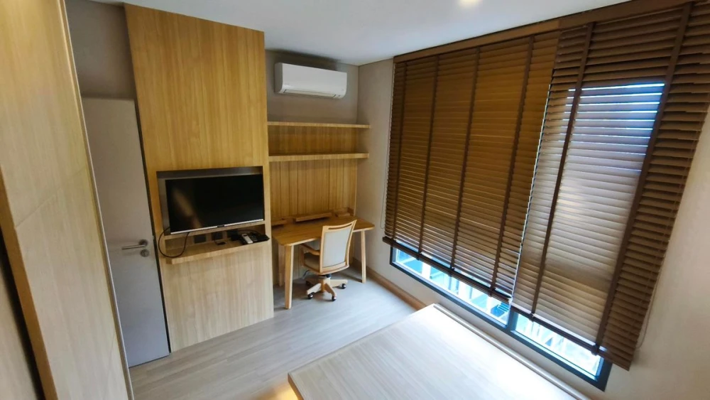 For rent: Lumpini Suite Phetchaburi-Makkasan, 24th floor, nice room, fully furnished, reserve now!
