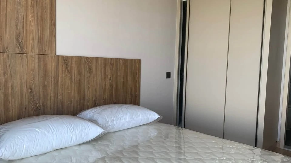 Lumpini suite Phetchaburi-Makkasan for rent, fully furnished with built-in furniture, complete amenities, book now!