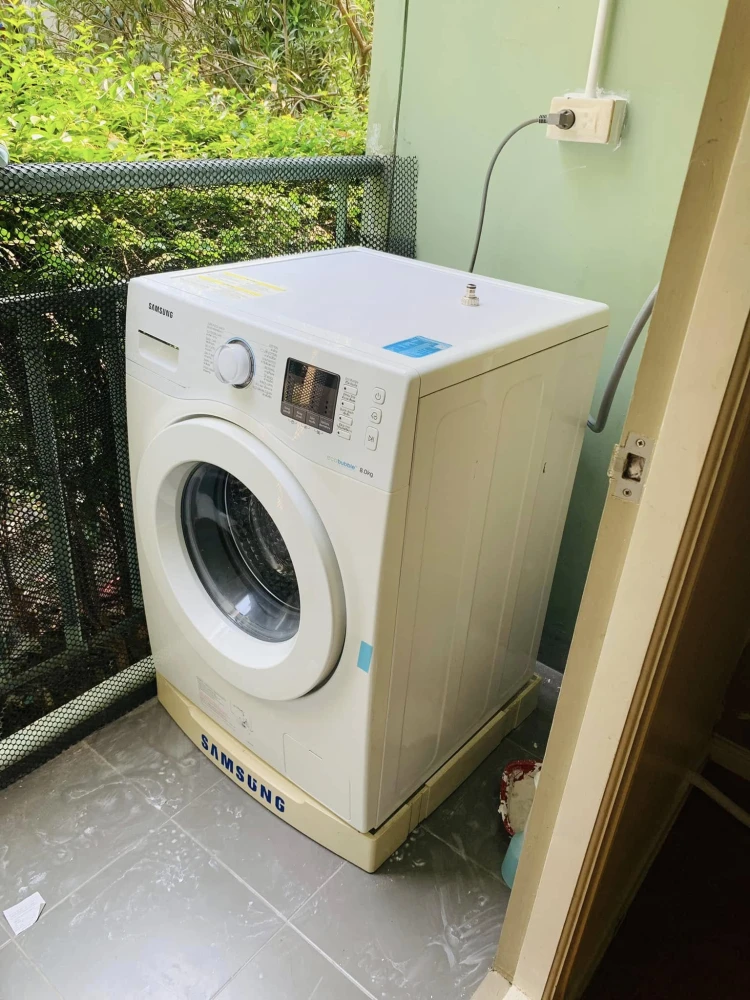 For rent: Lumpini Township Rangsit Klong 1, 1st floor, comes with furniture and appliances, reserve now.