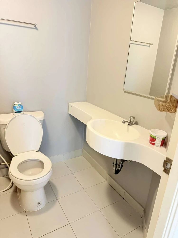 For rent: Lumpini Township Rangsit Klong 1, 2nd floor, nice room, comes with complete decorations.
