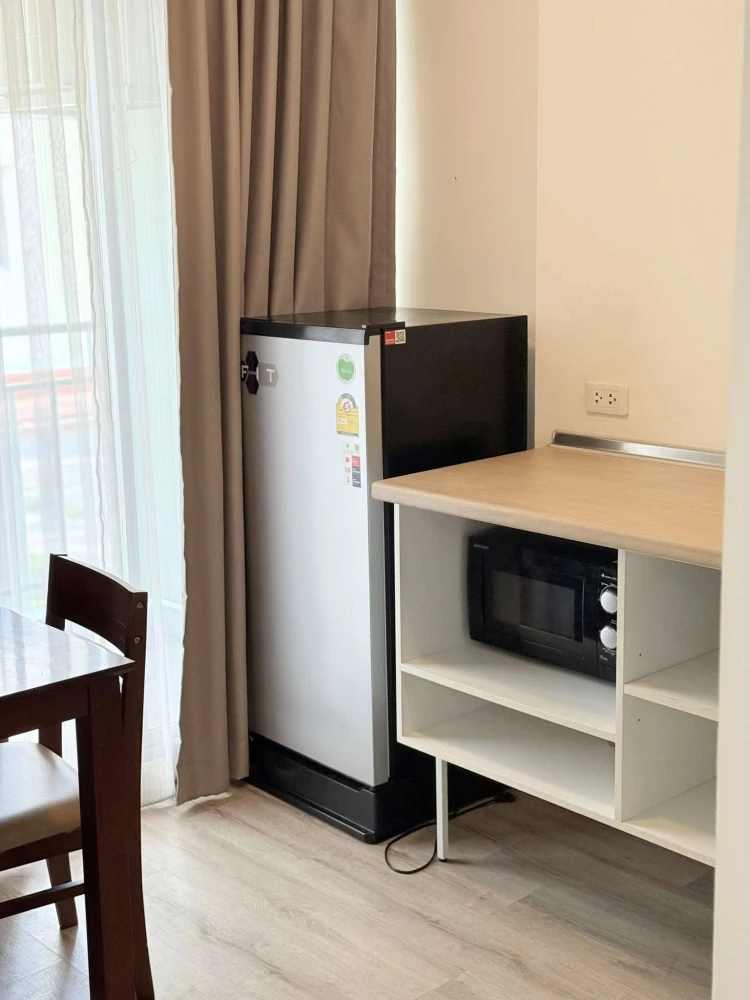 For rent: Lumpini Township Rangsit Klong 1, 2nd floor, nice room, comes with complete decorations.