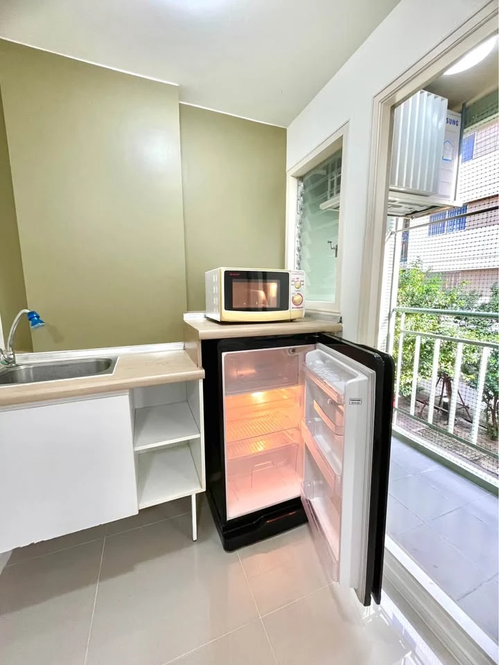 For rent: Lumpini Township Rangsit Klong 1, 2nd floor, fully furnished, nice to live in. Reserve now, don't miss out.