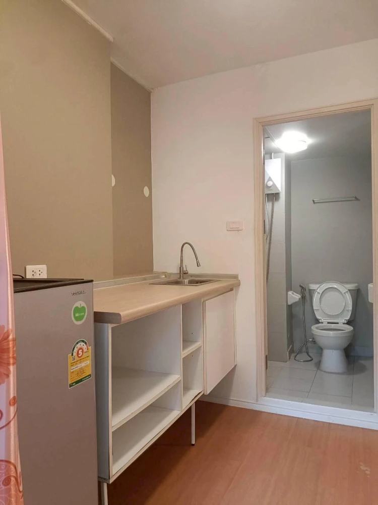 For rent: Lumpini Township Rangsit Klong 1, 3rd floor, partitioned room, fully furnished, ready to move in. Reserve now.