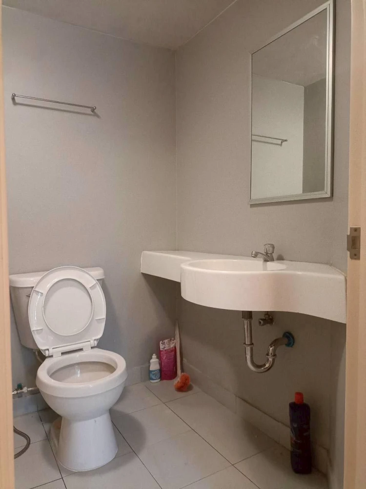 For rent: Lumpini Township Rangsit Klong 1, 3rd floor, partitioned room, fully furnished, ready to move in. Reserve now.