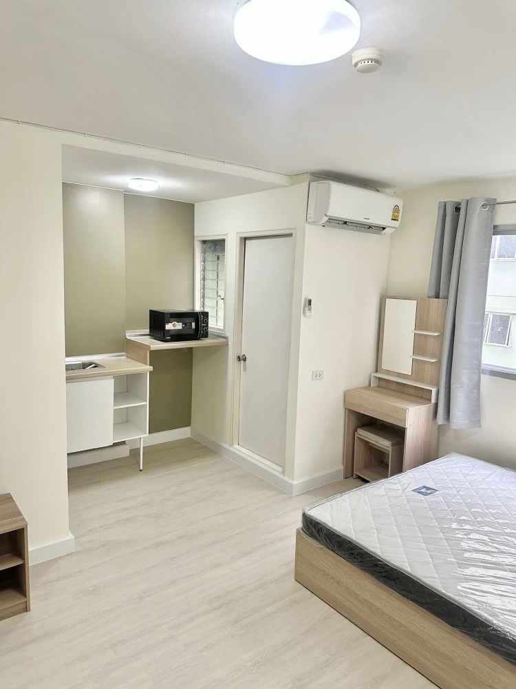 For rent: Lumpini Township Rangsit Klong 1, 3rd floor, nice room, fully furnished, reserve now.