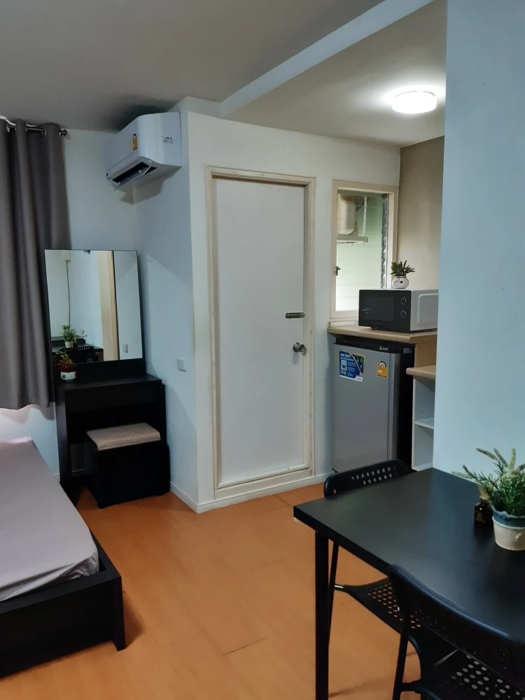 For rent: Lumpini Township Rangsit Klong 1, 3rd floor, fully furnished room, ready to move in, book now before you miss out.