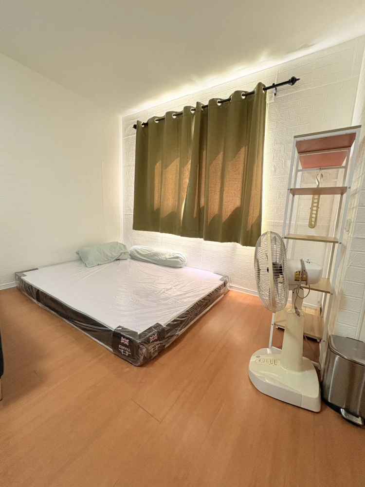 For rent: Lumpini Township Rangsit Klong 1, 3rd floor, fully furnished, very livable. Book now!