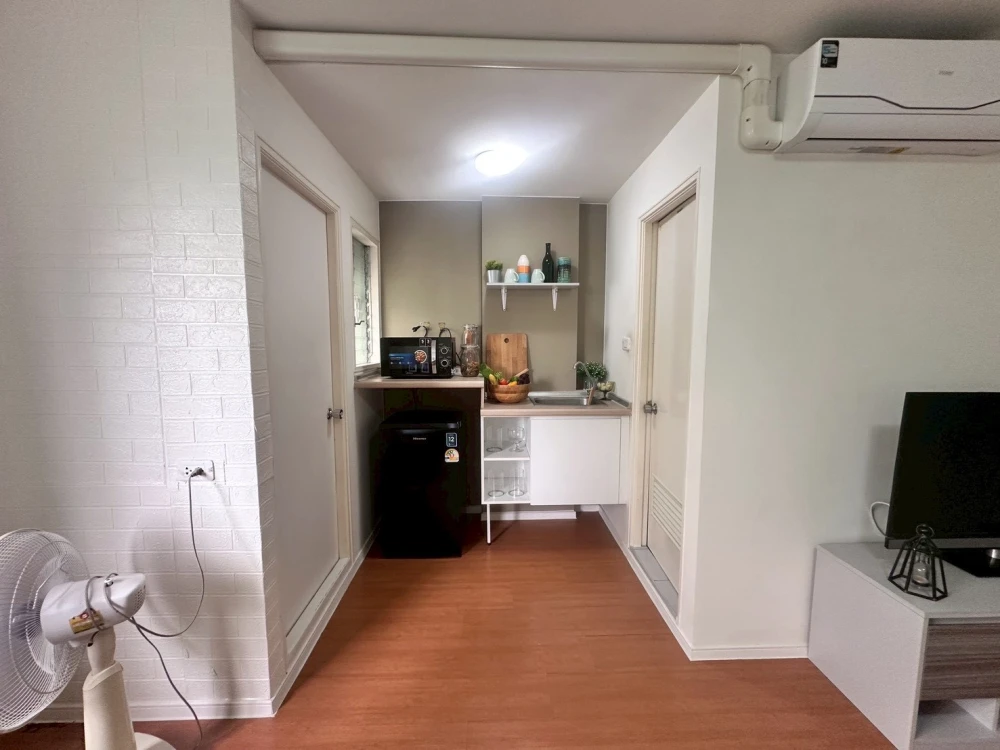 For rent: Lumpini Township Rangsit Klong 1, 3rd floor, fully furnished, very livable. Book now!
